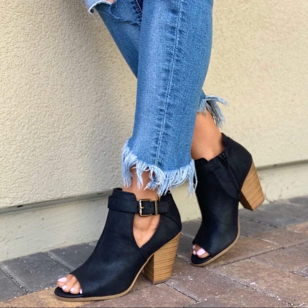 BLACK Peep Toe Open Side Chunky Heel Ankle Bootie - Picture 5 of 8